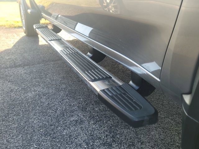 2025 Chevrolet Silverado 3500HD LT photo 3