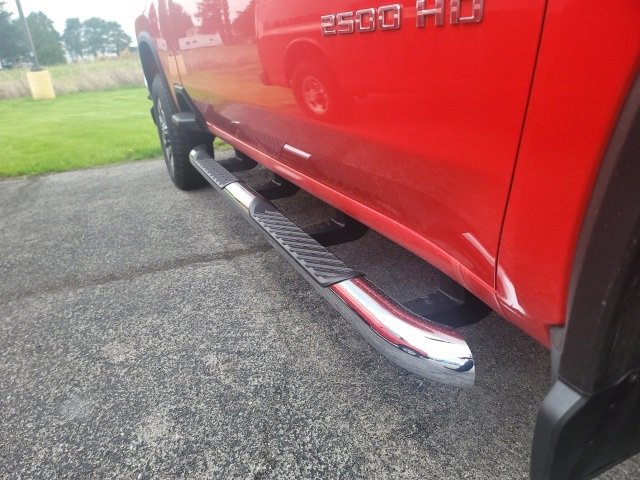 2025 Chevrolet Silverado 2500HD LT photo 4
