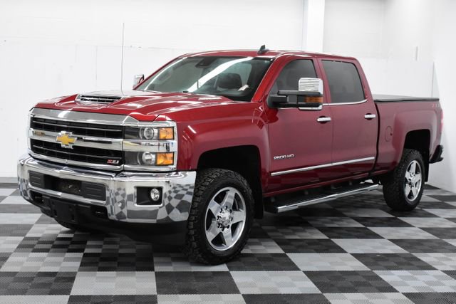 2018 Chevrolet Silverado 2500HD LTZ photo 2
