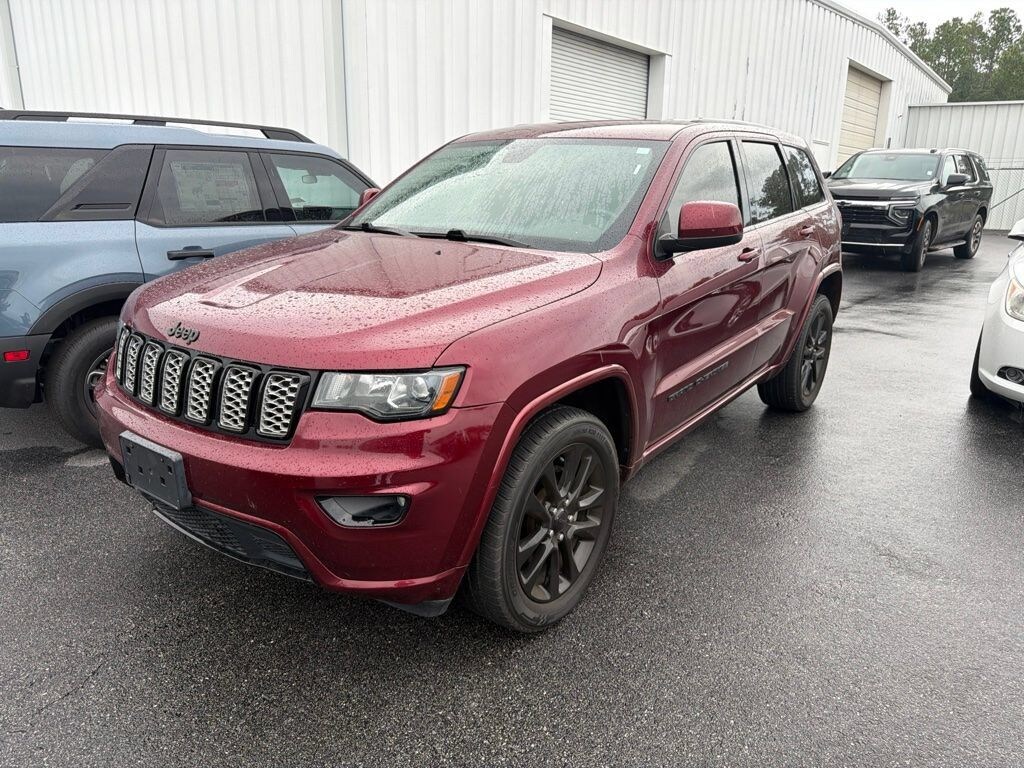 Used 2018 Jeep Grand Cherokee Altitude SUV