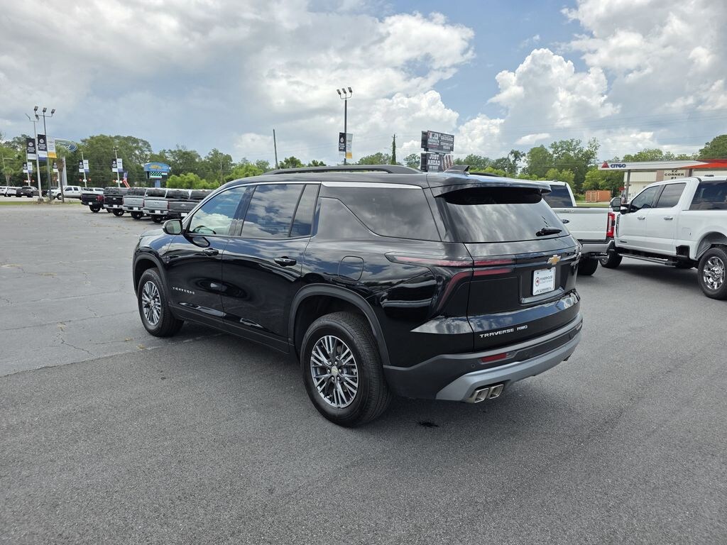 Used 2026 Chevrolet Traverse LT SUV