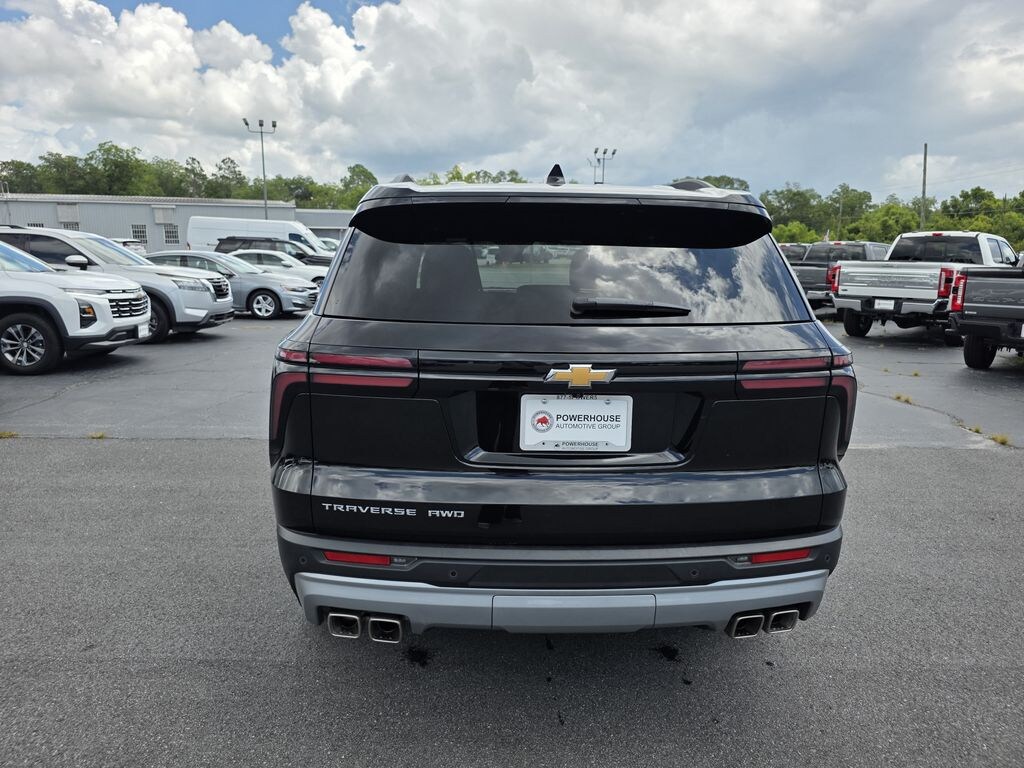 Used 2026 Chevrolet Traverse LT SUV