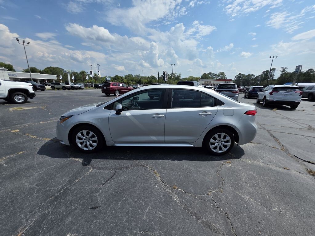 Used 2024 Toyota Corolla LE Sedan