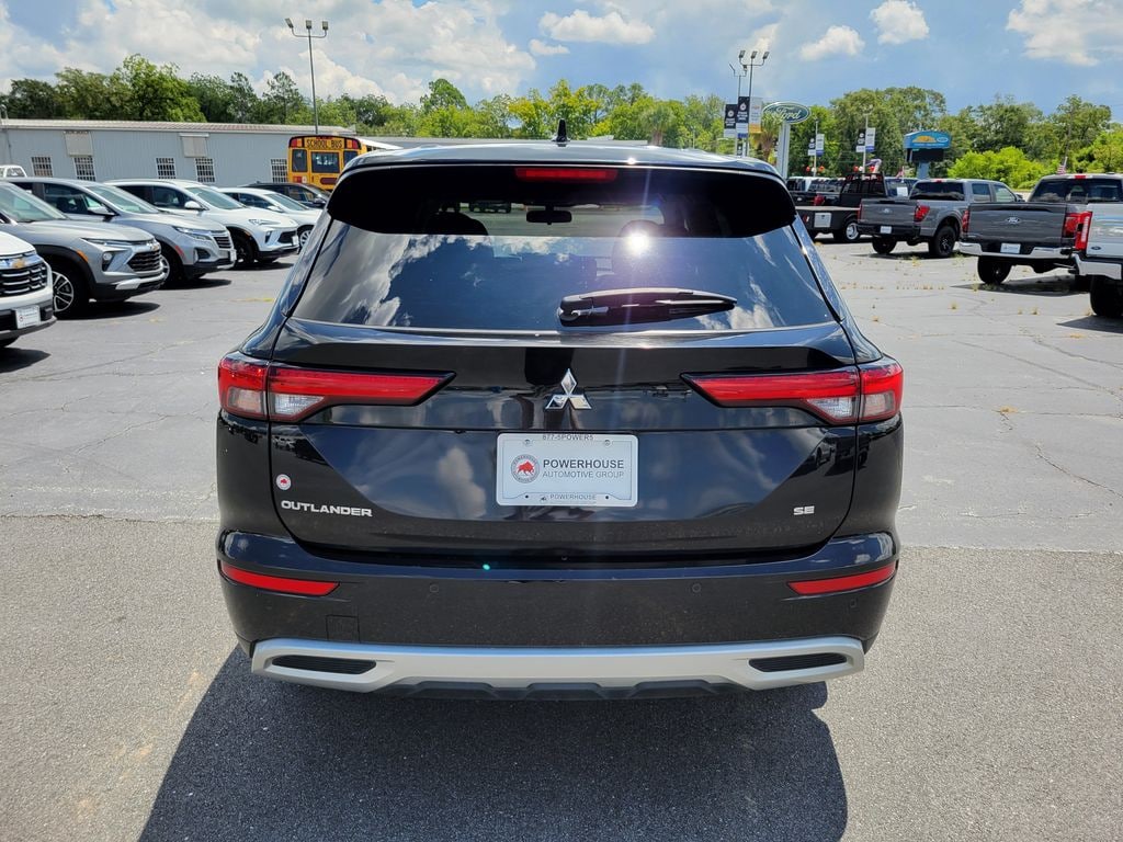 Used 2024 Mitsubishi Outlander SE SUV