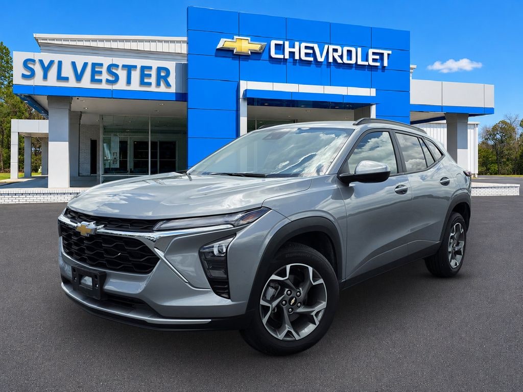 Used 2025 Chevrolet Trax LT SUV