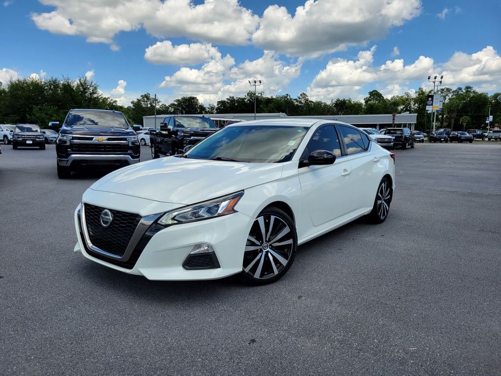 Used 2020 Nissan Altima 2.5 SR Sedan