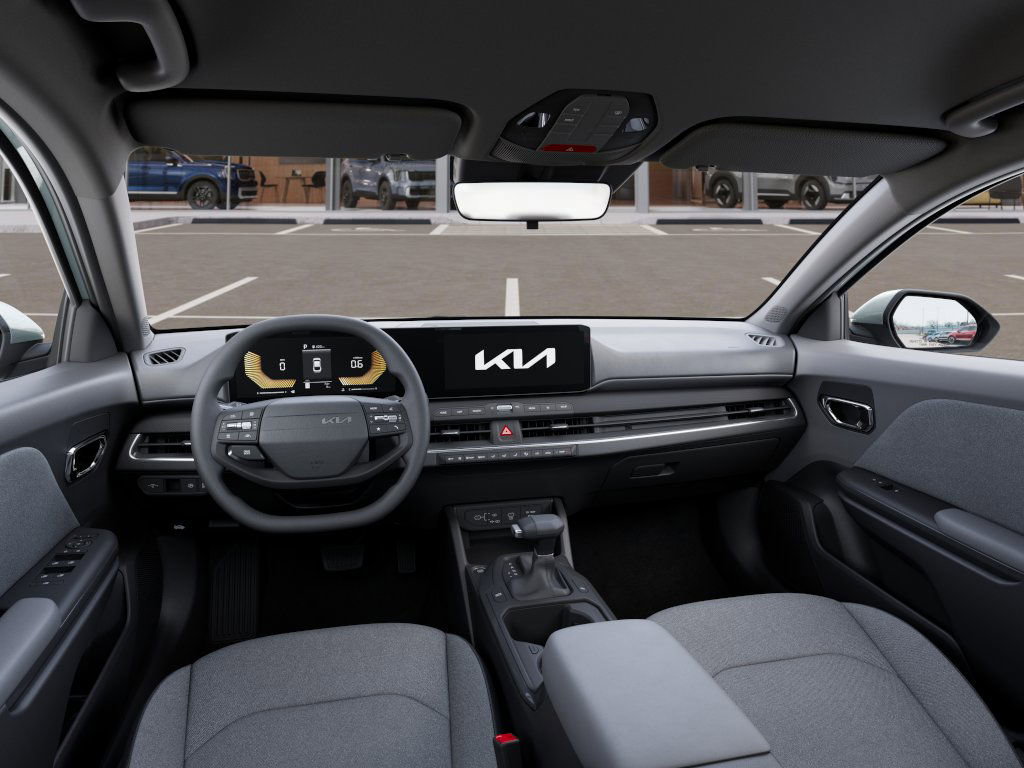 2025 Kia K4 LXS - Photo 14
