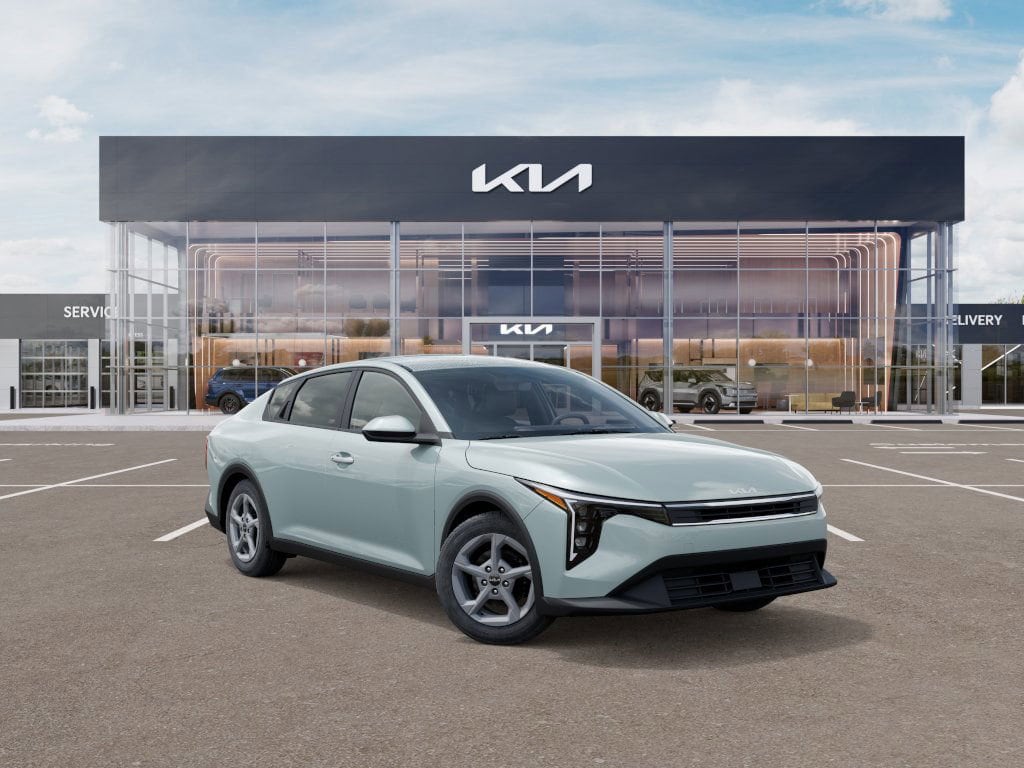 2025 Kia K4 LXS - Photo 8