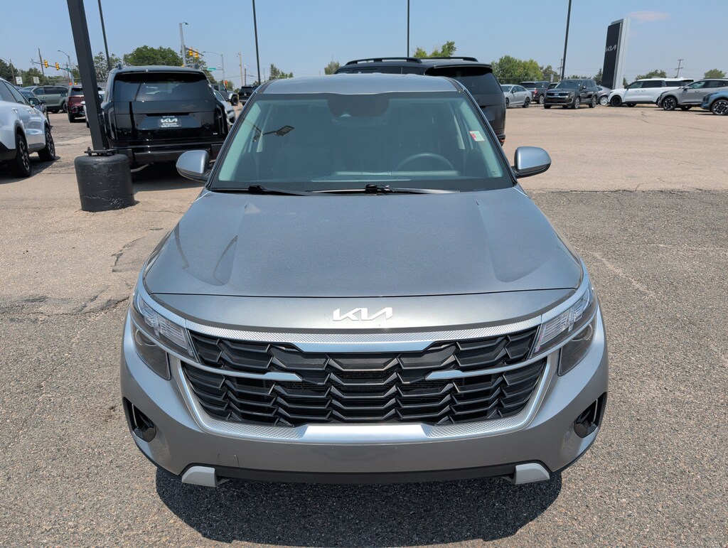 Used 2024 Kia Seltos LX SUV