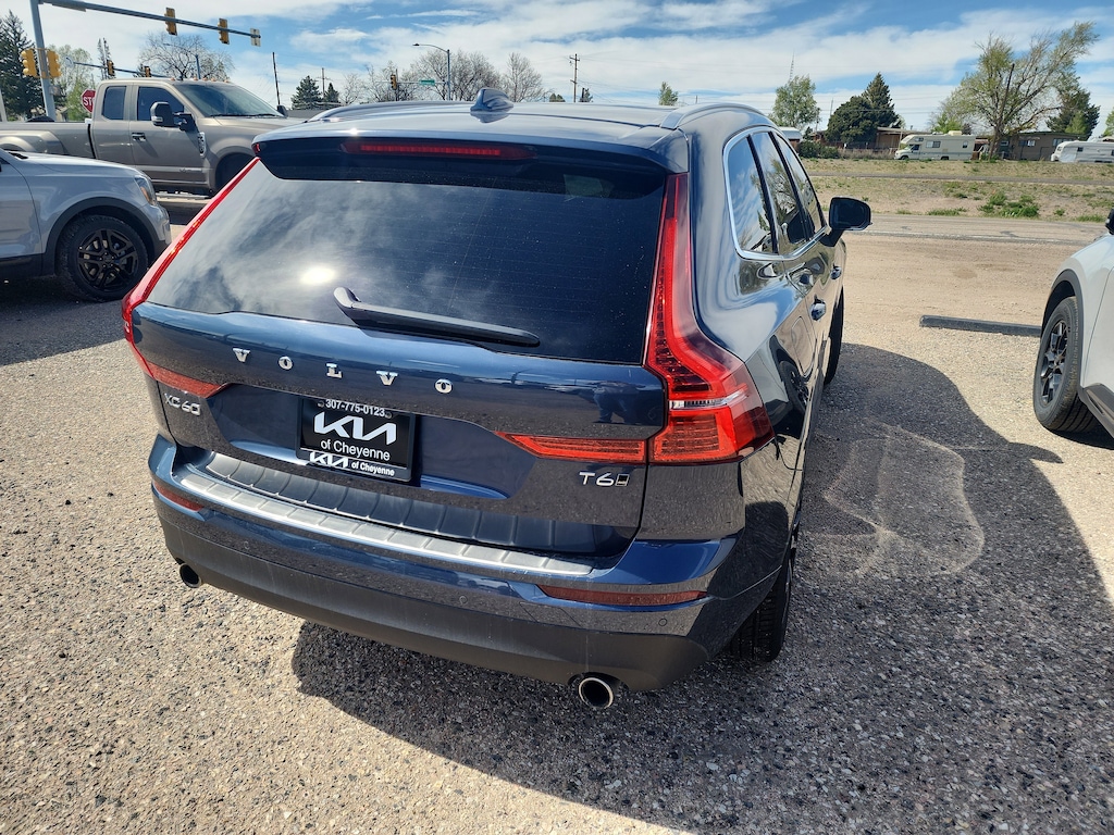 Used 2020 Volvo XC60 T6 Momentum SUV