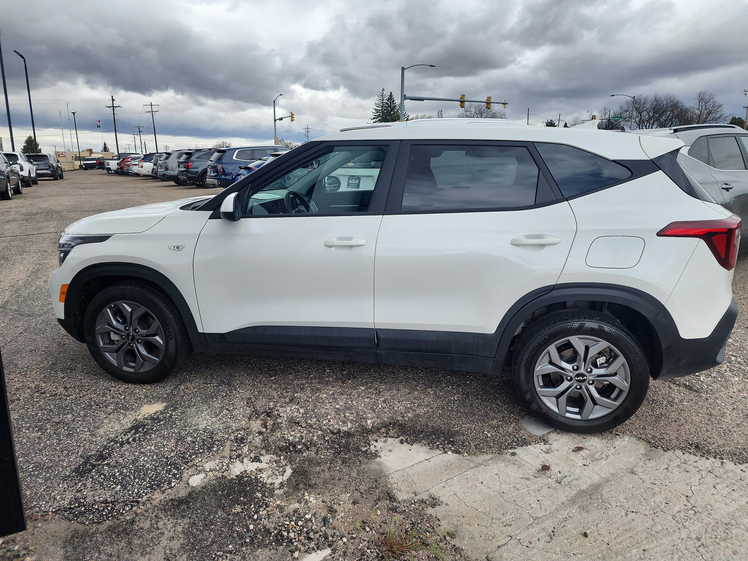 2026 Kia Seltos 2.0 LX AWD's photo