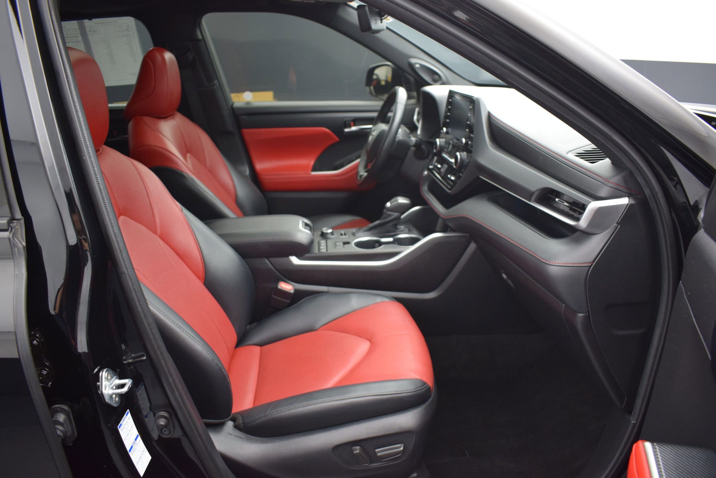 2022 Toyota Highlander XSE - Photo 10