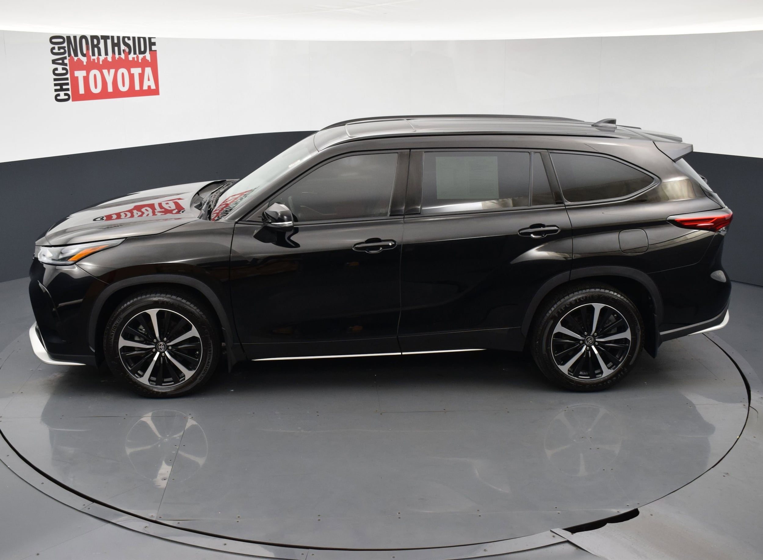 2022 Toyota Highlander XSE - Photo 23