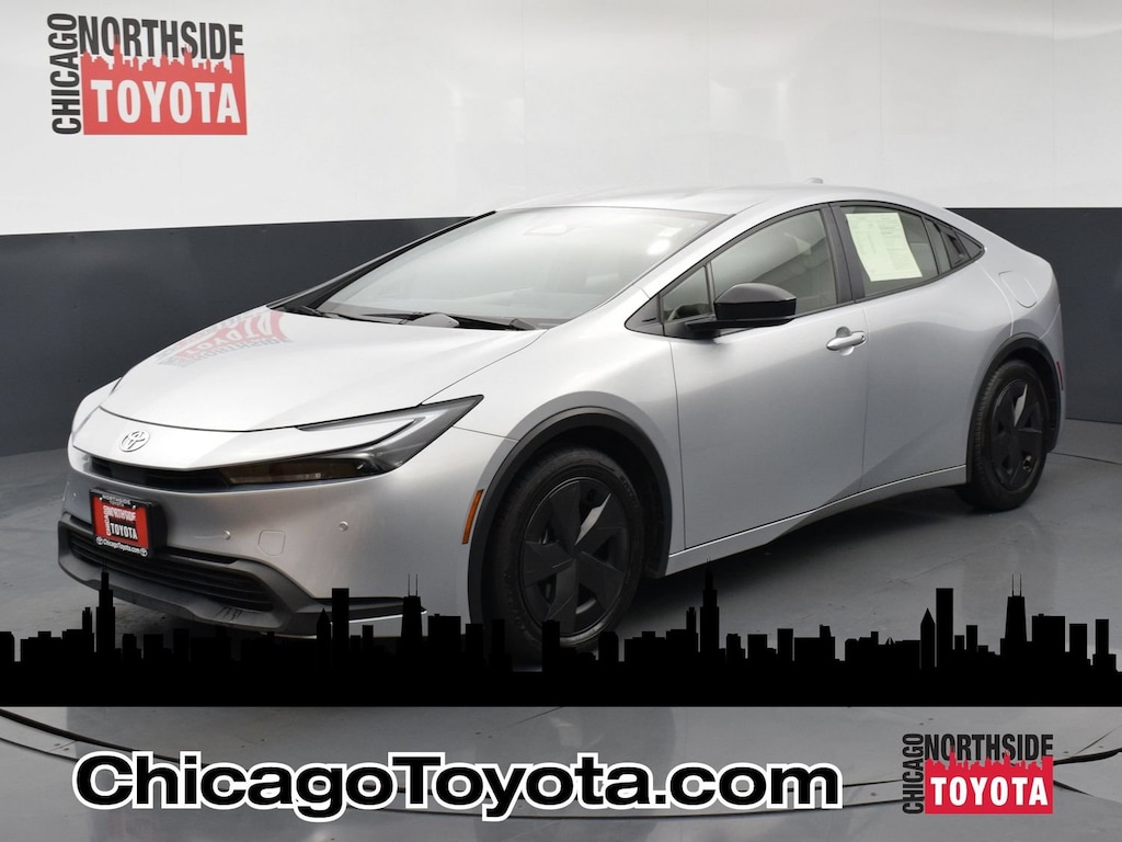 Used 2025 Toyota Prius LE Hatchback