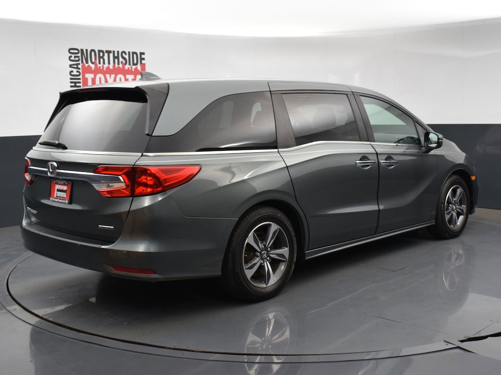 Used 2018 Honda Odyssey Touring Mini-van, Passenger