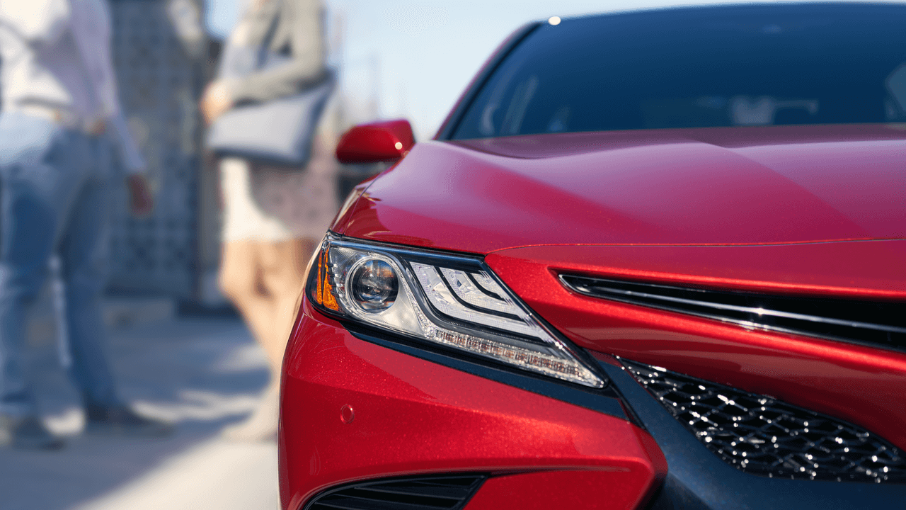 2018 Toyota Camry Headlight.png