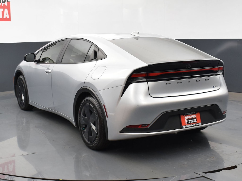 Used 2025 Toyota Prius LE Hatchback