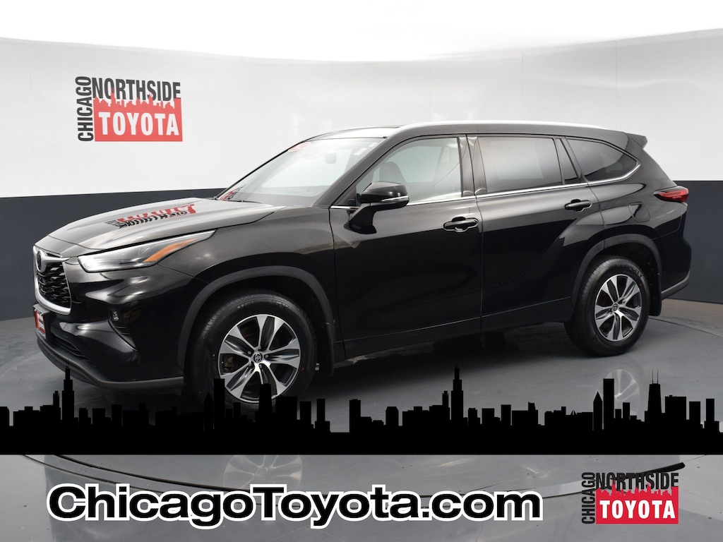Used 2022 Toyota Highlander XLE Sport Utility
