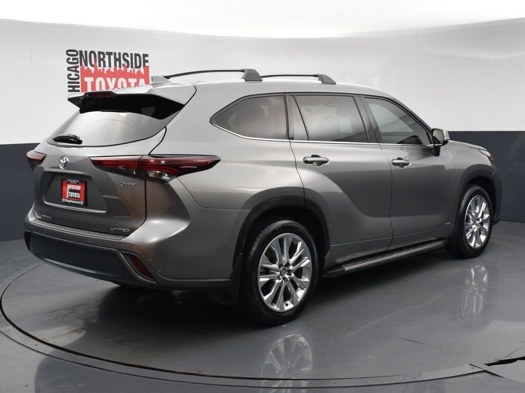 Used 2025 Toyota Highlander Hybrid Limited Sport Utility