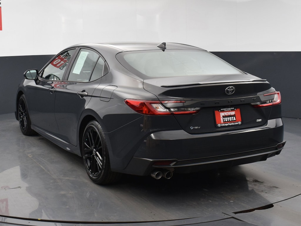 Used 2025 Toyota Camry SE Car