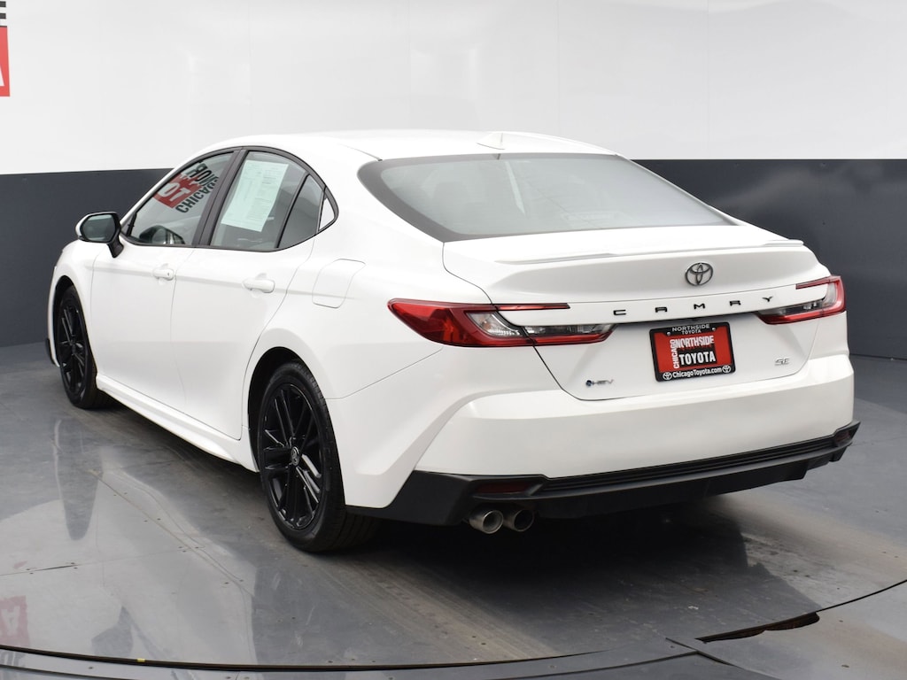 Used 2025 Toyota Camry SE Car