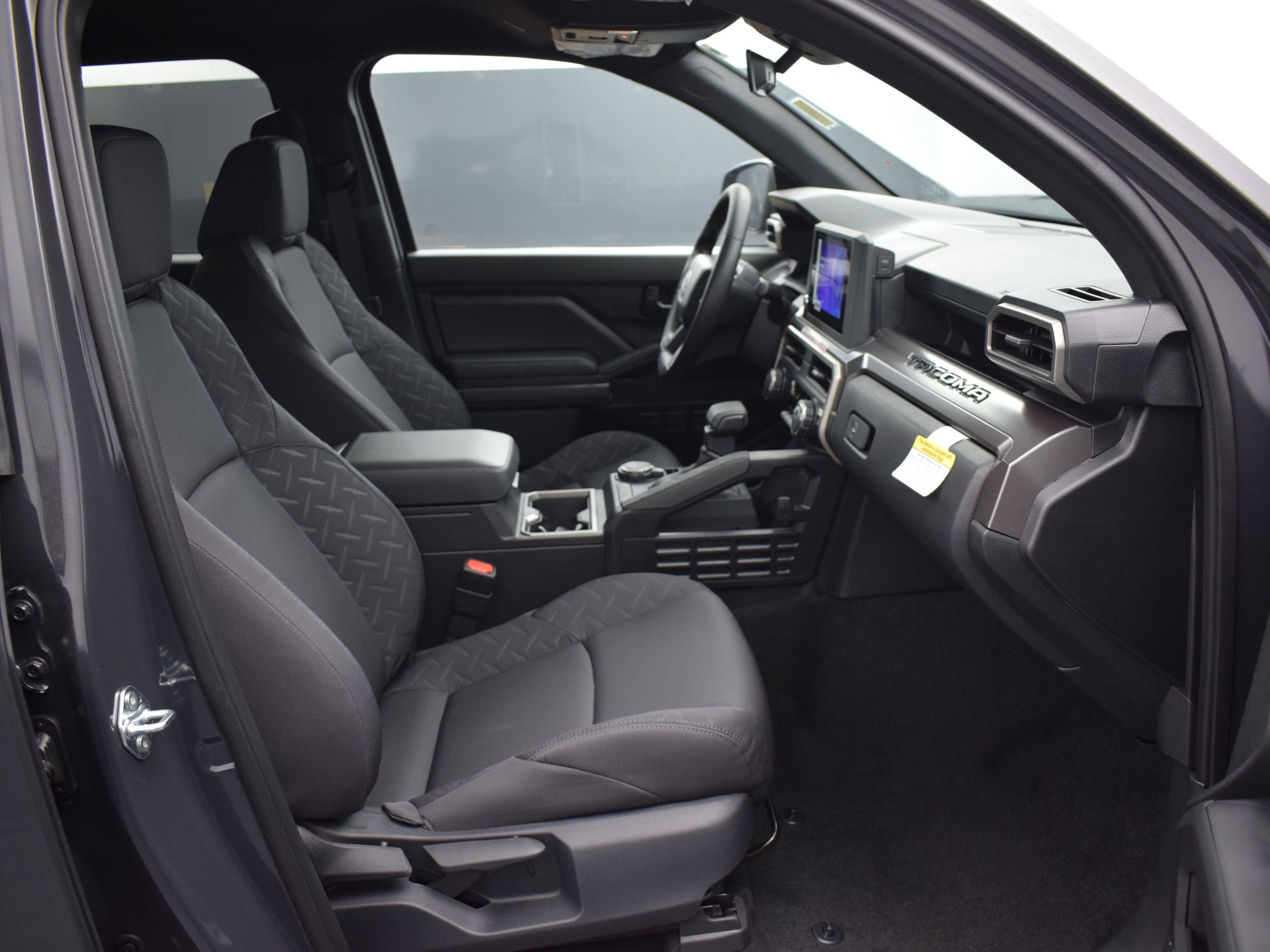 2026 Toyota Tacoma SR5 - Photo 10