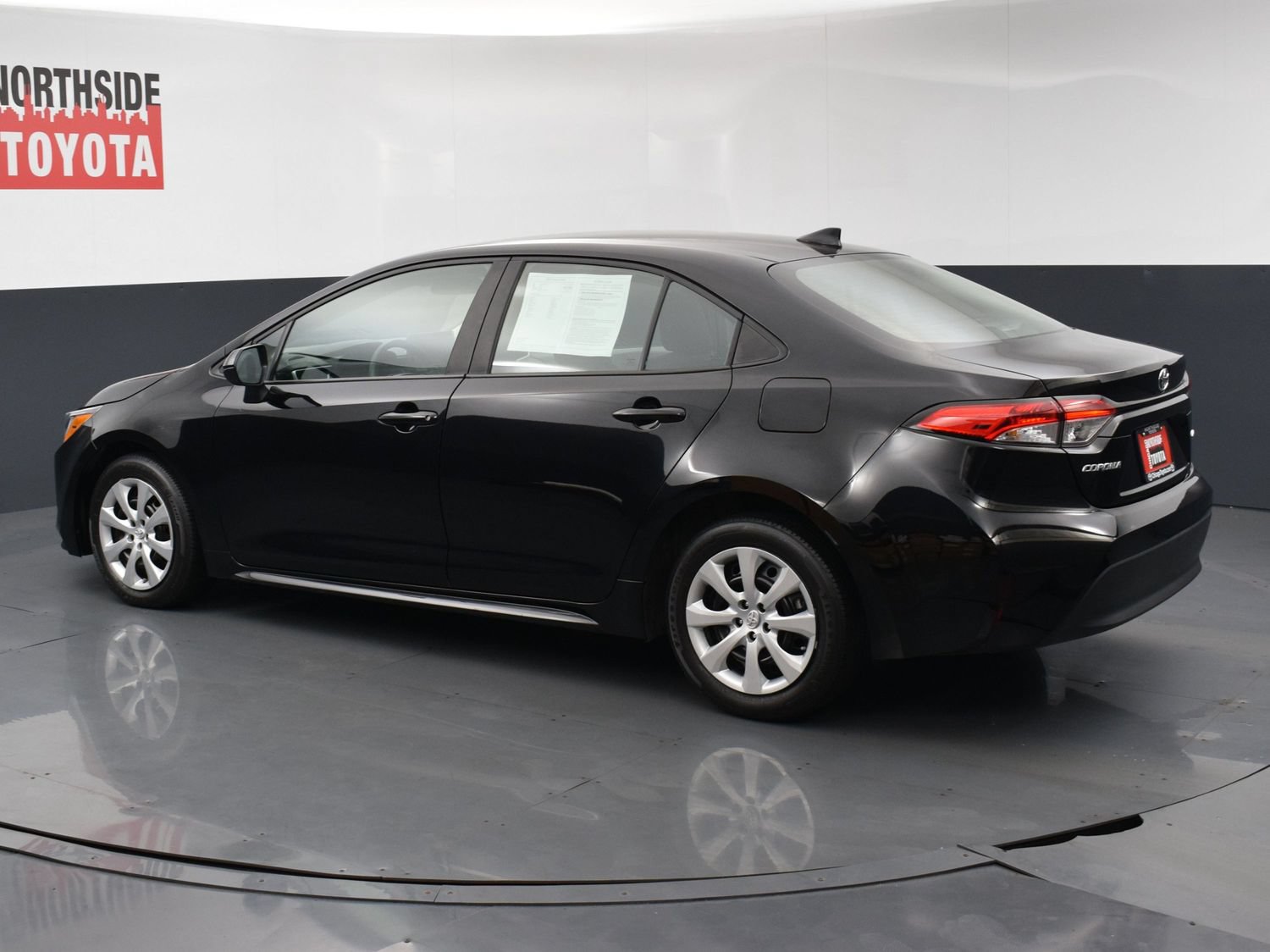 Used 2025 Toyota Corolla LE Car