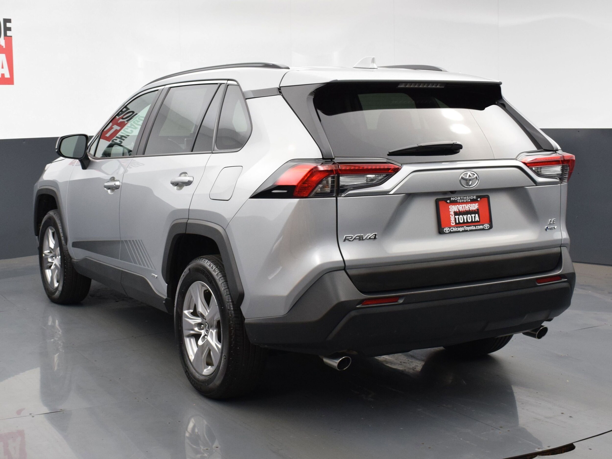 2025 Toyota RAV4 Hybrid LE photo 2