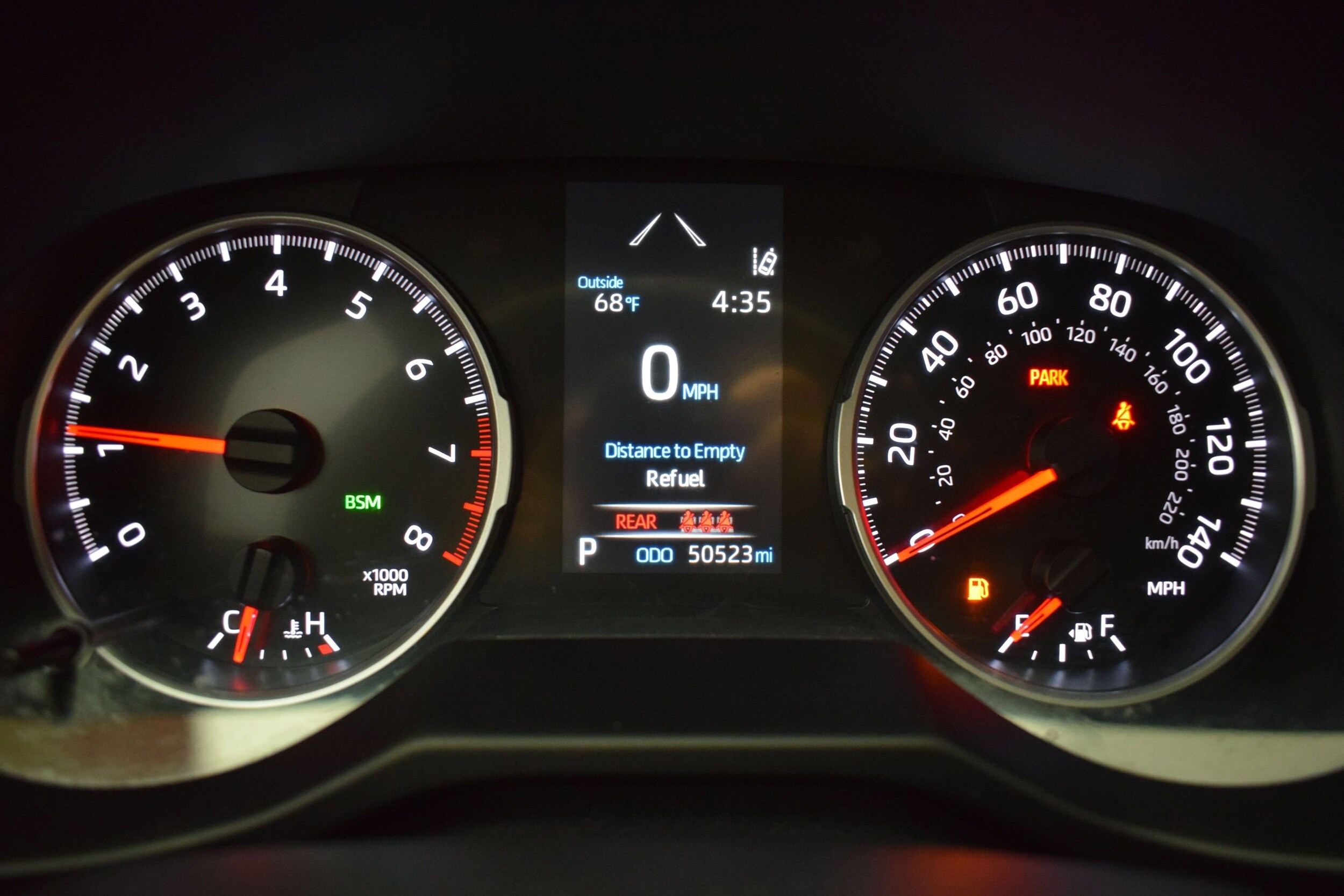 2021 Toyota RAV4 XLE - Photo 16
