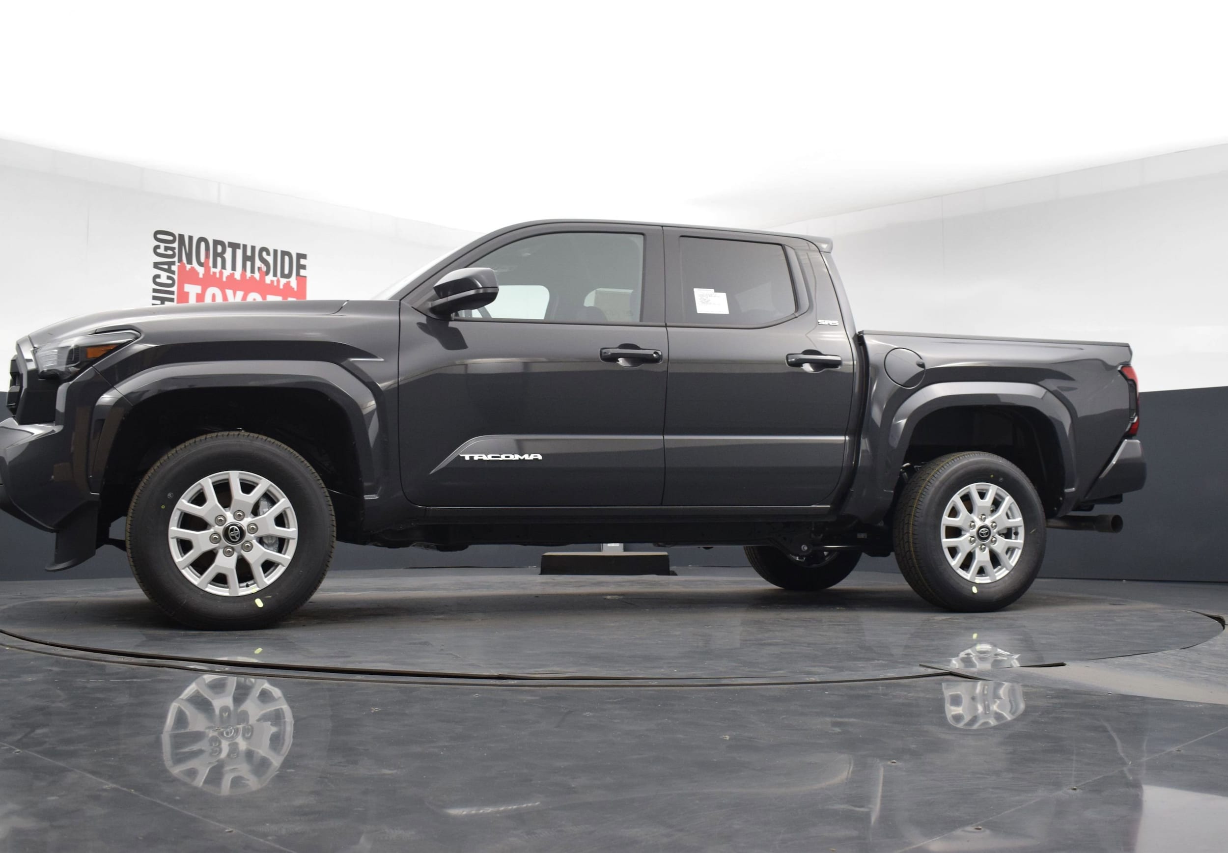 2026 Toyota Tacoma SR5 - Photo 27