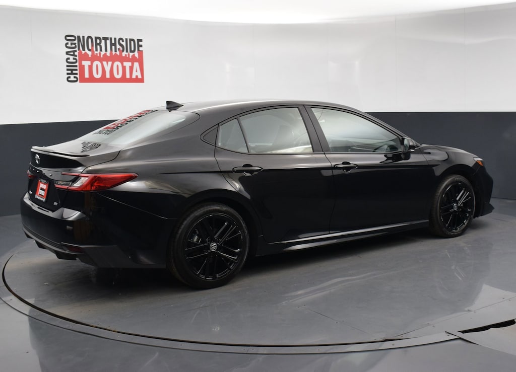 Used 2025 Toyota Camry SE Car