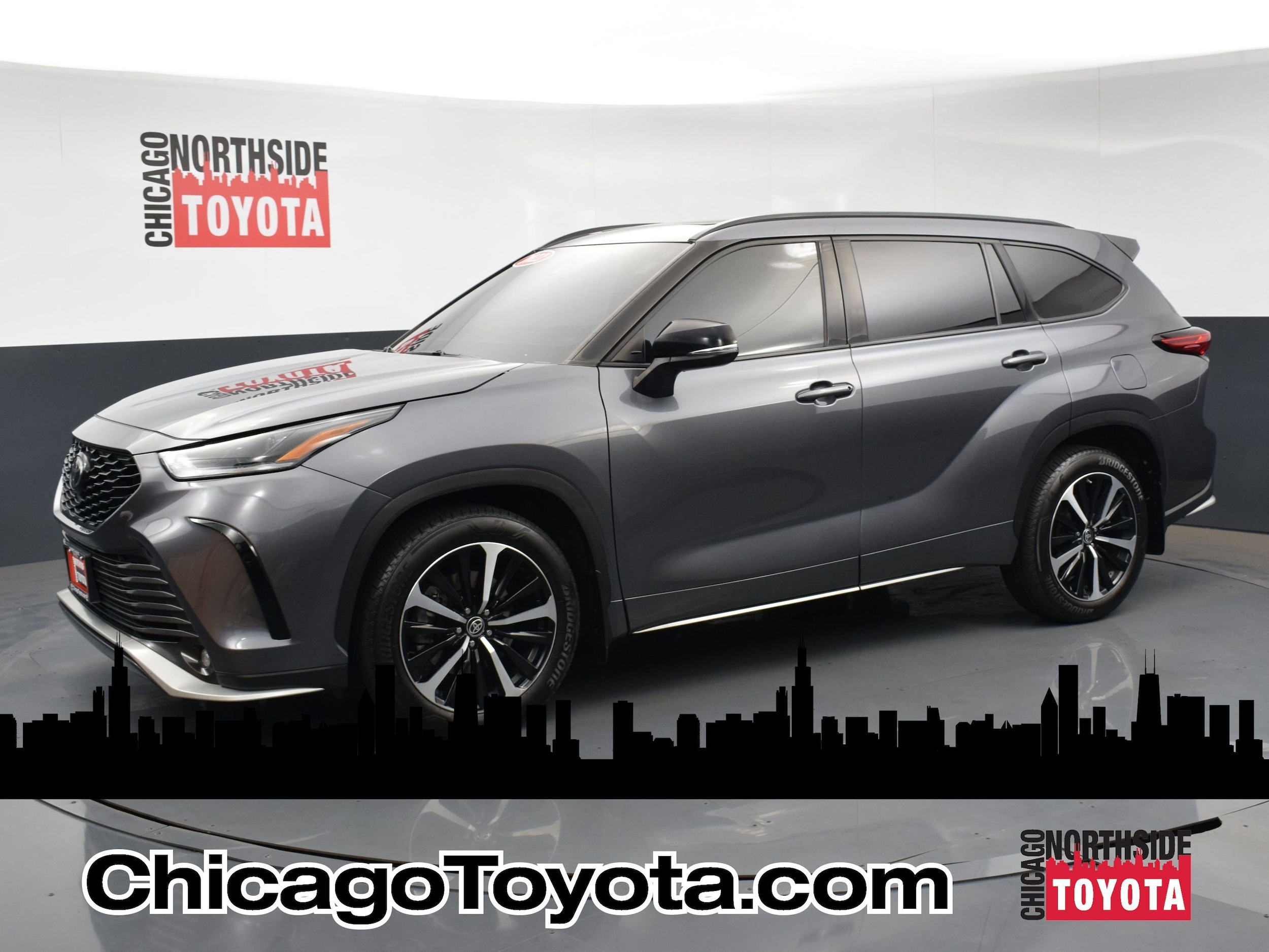 2022 Toyota Highlander XSE's photo