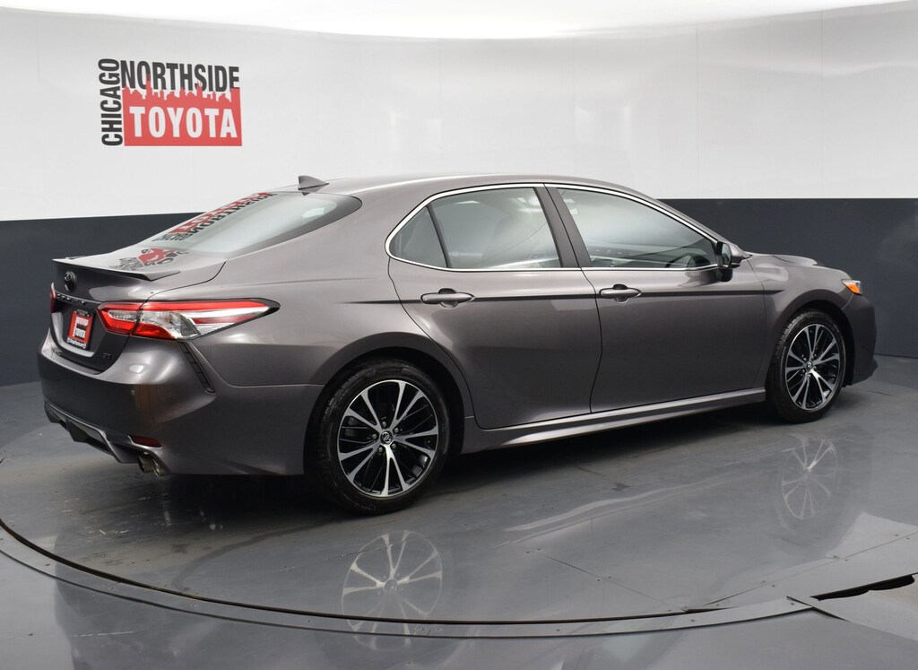 Used 2020 Toyota Camry SE Car