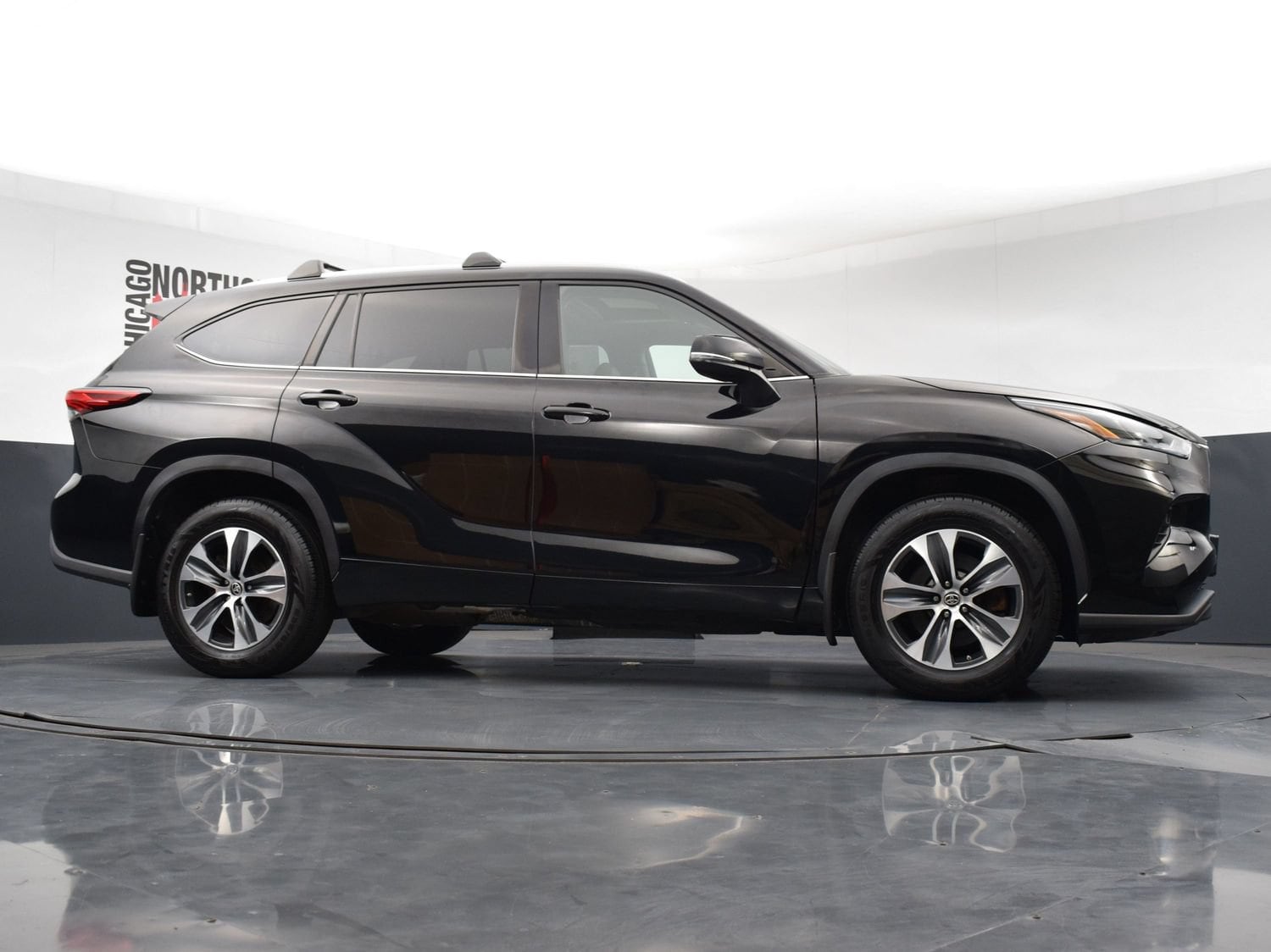 2023 Toyota Highlander XLE - Photo 32