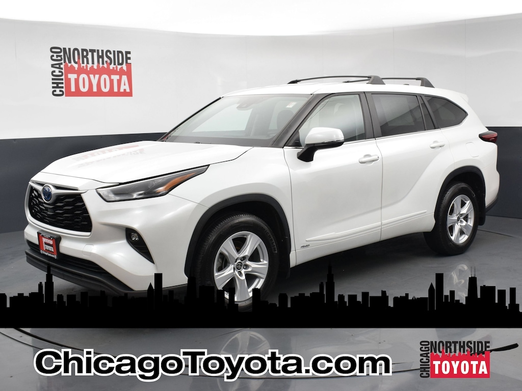 Used 2023 Toyota Highlander Hybrid LE Sport Utility