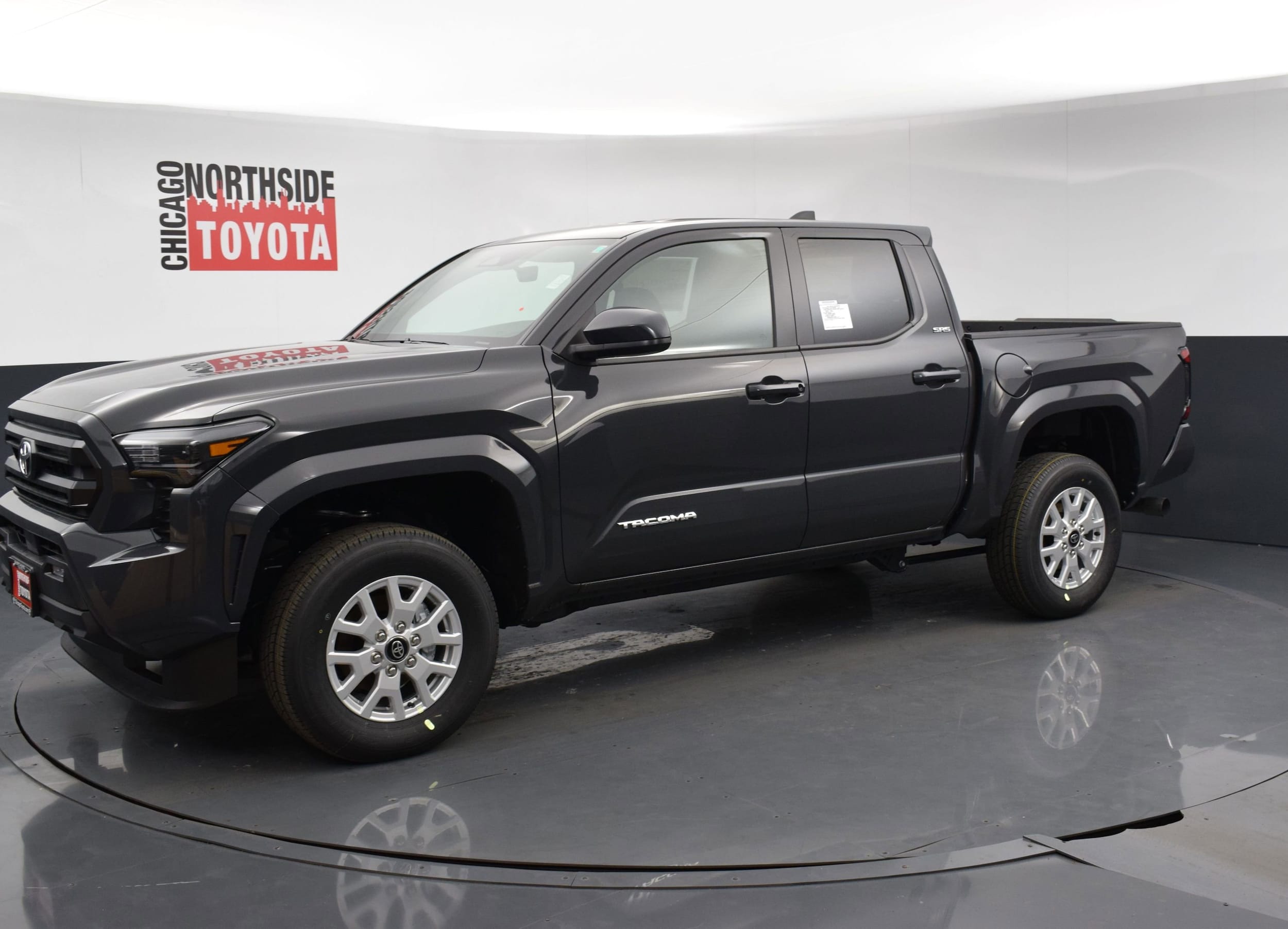 2026 Toyota Tacoma SR5 - Photo 8
