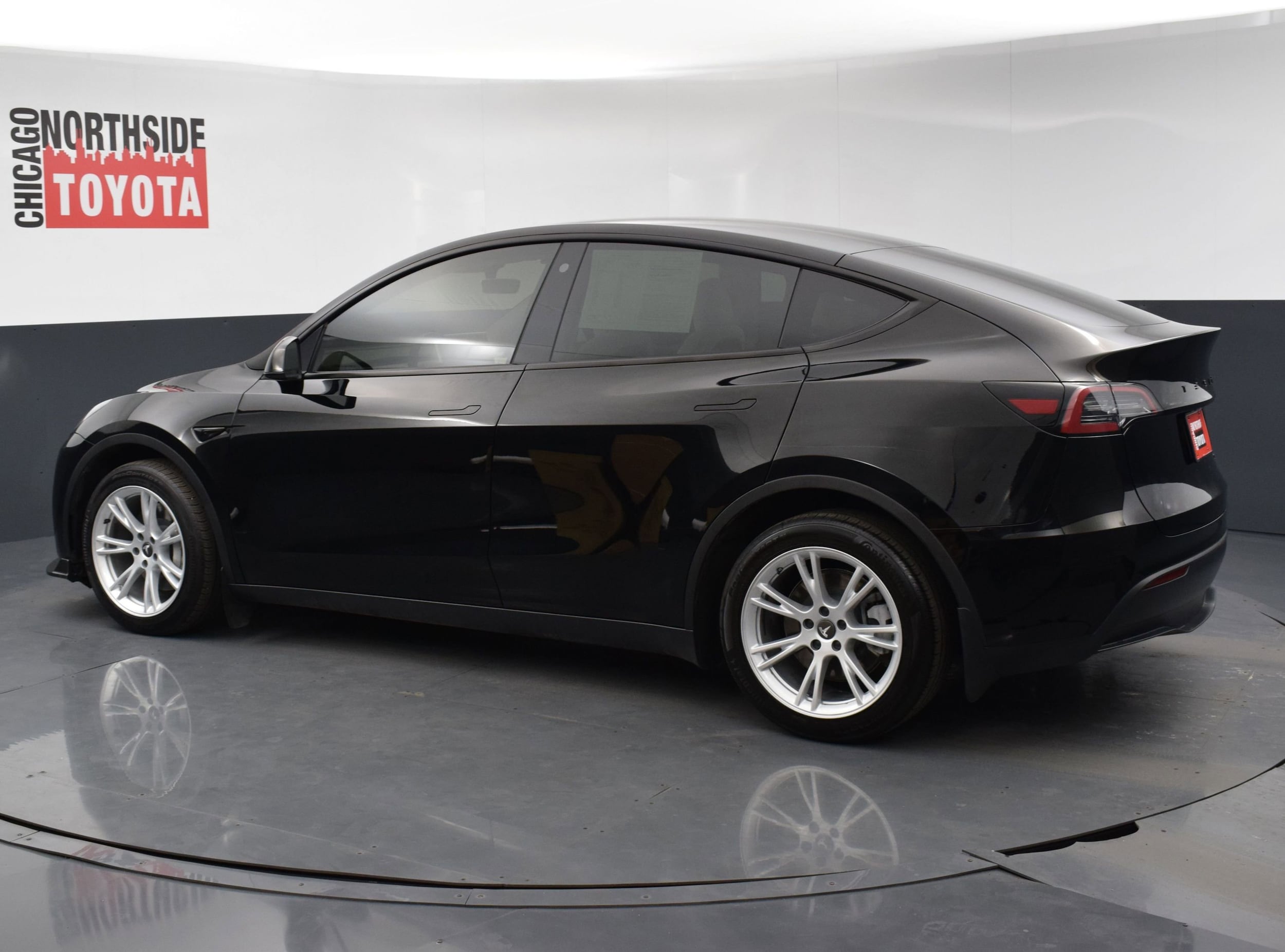 Used 2023 Tesla Model Y Long Range with VIN 7SAYGDEE8PF698298 for sale in Chicago, IL