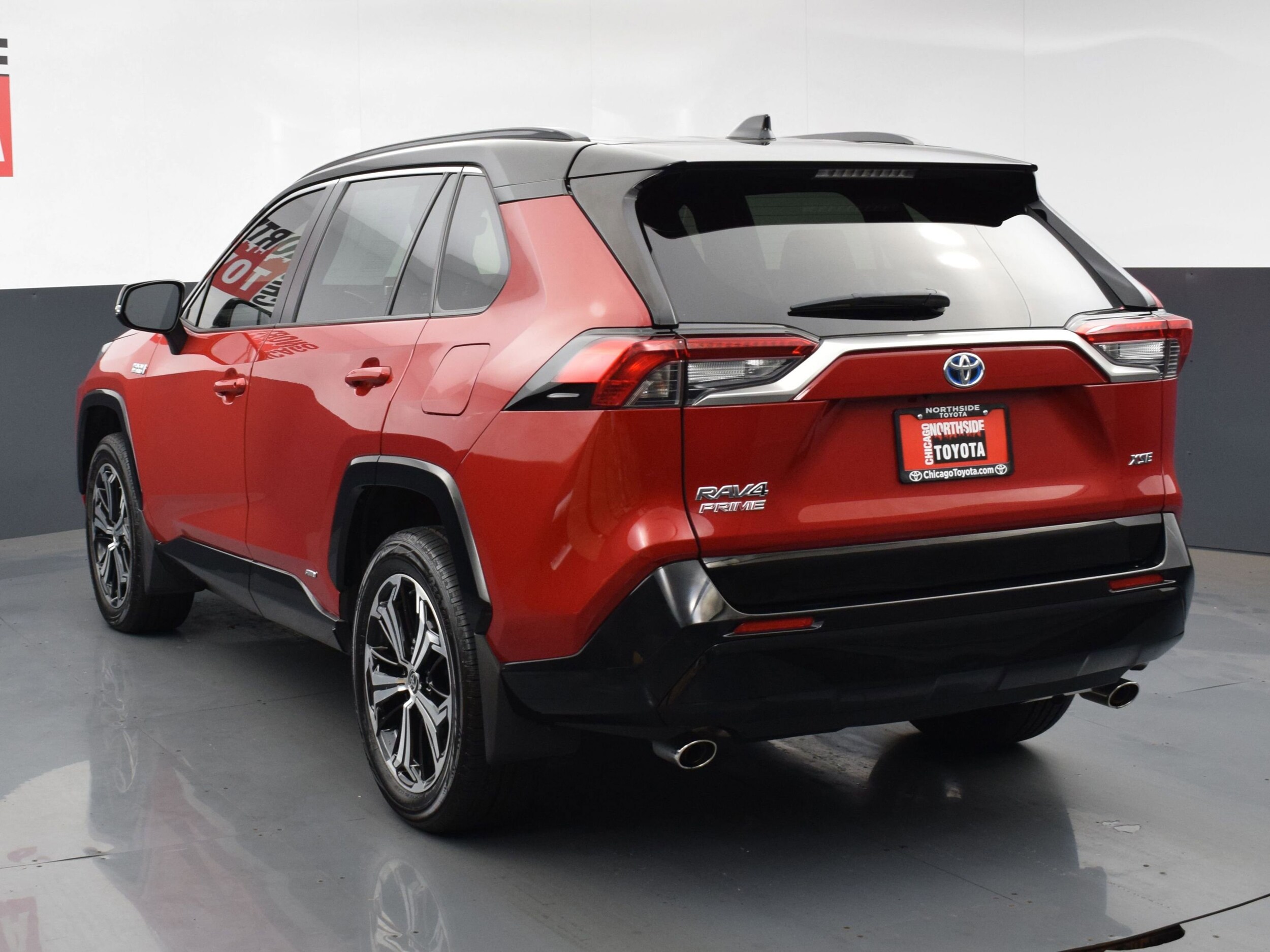 2022 Toyota RAV4 Prime XSE photo 3
