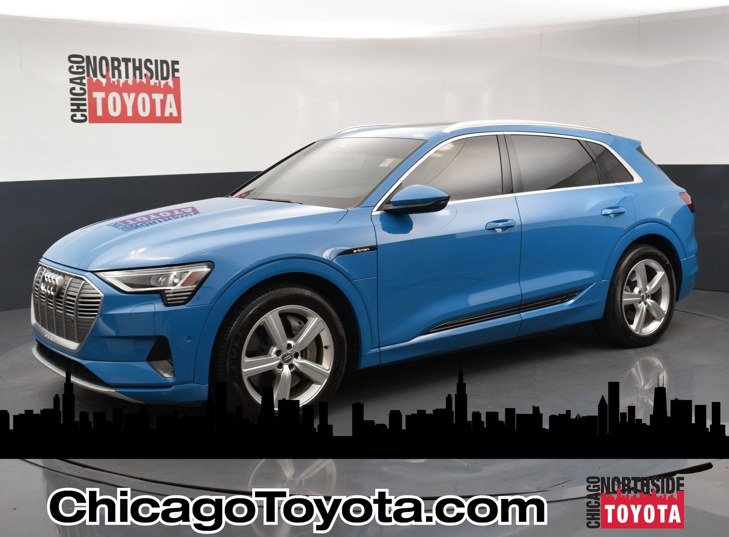 2019 Audi e-tron Premium Plus's photo