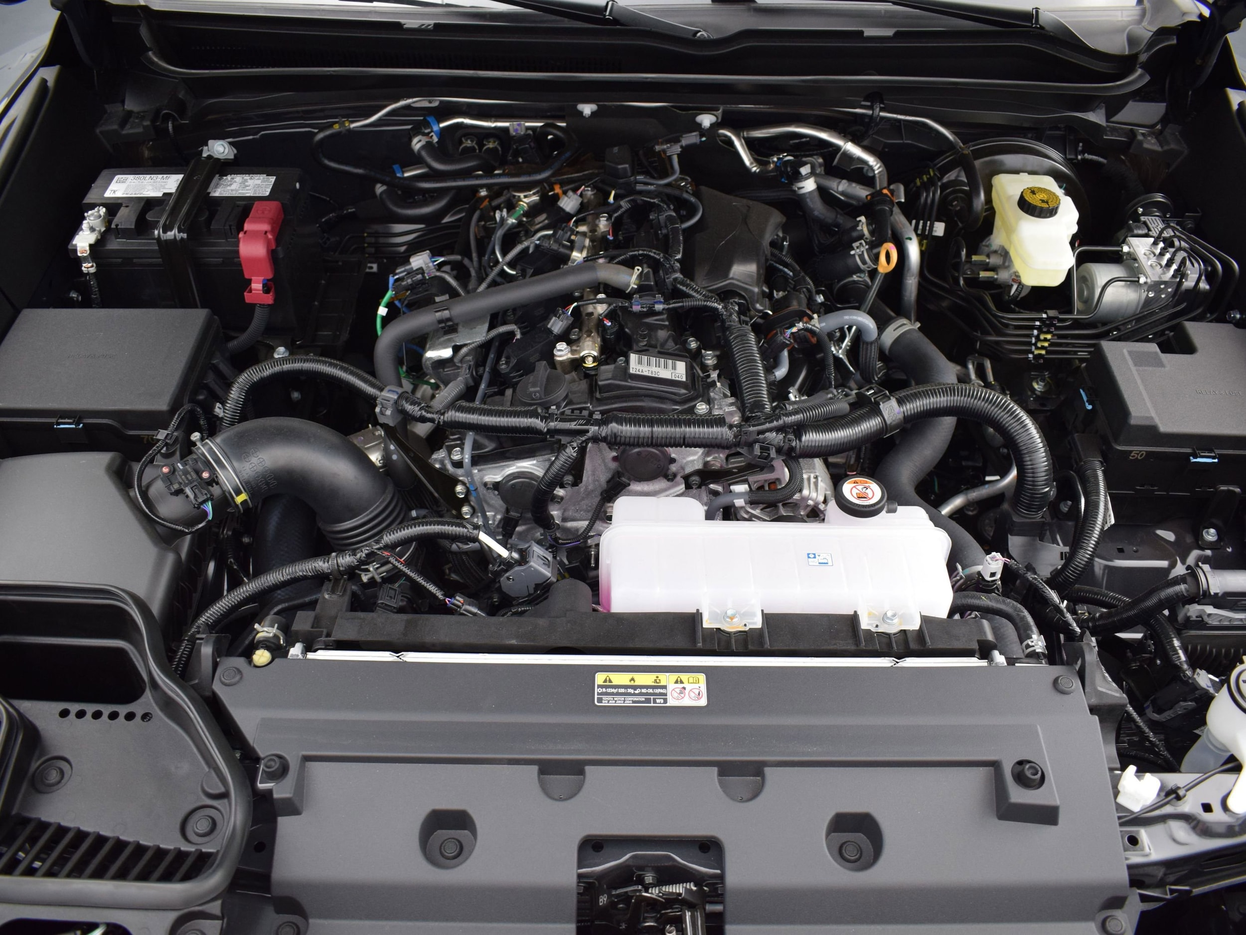 2026 Toyota Tacoma SR5 - Photo 9