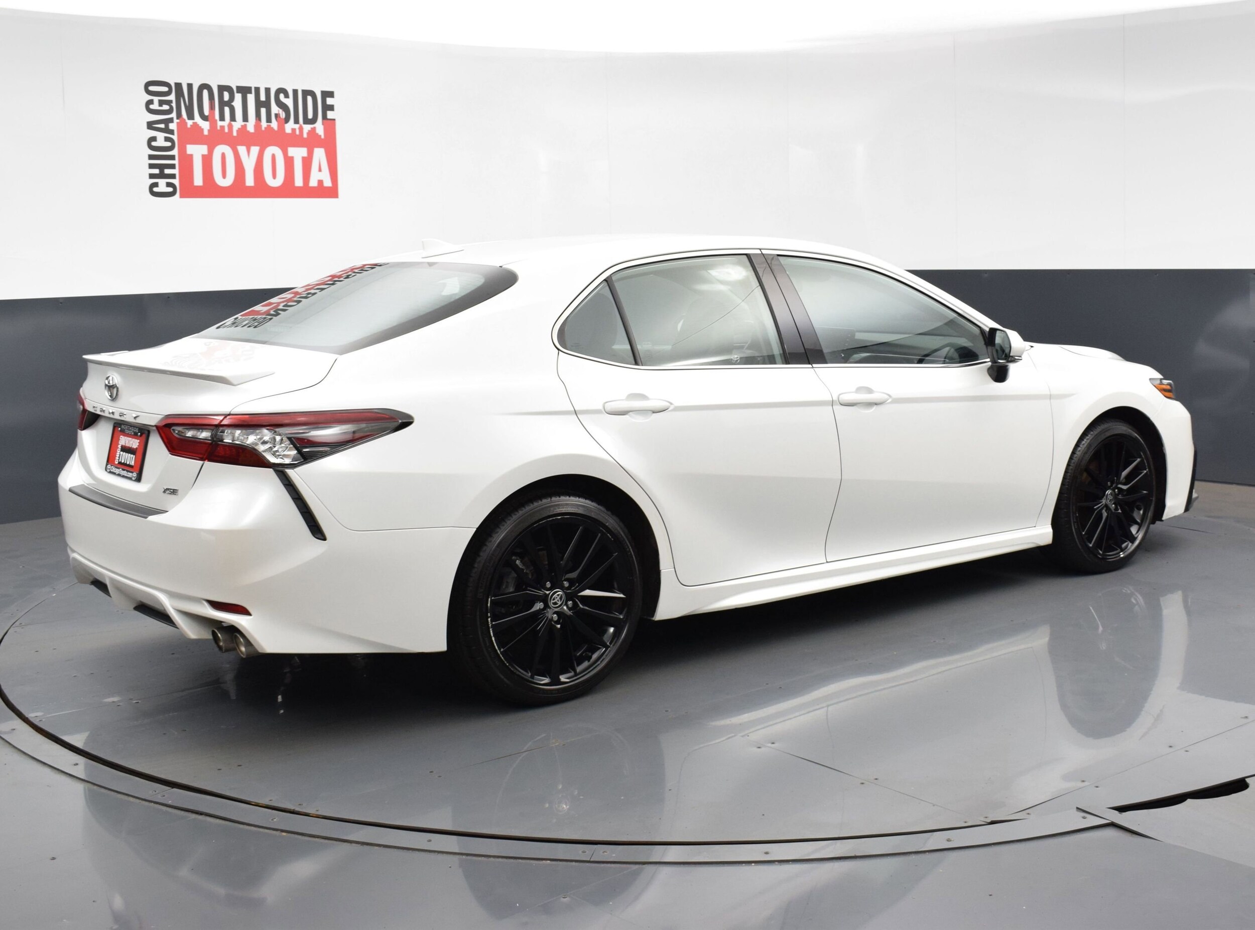 2021 Toyota Camry XSE photo 4