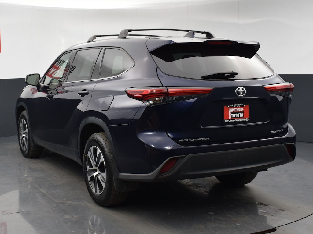 Used 2022 Toyota Highlander XLE Sport Utility