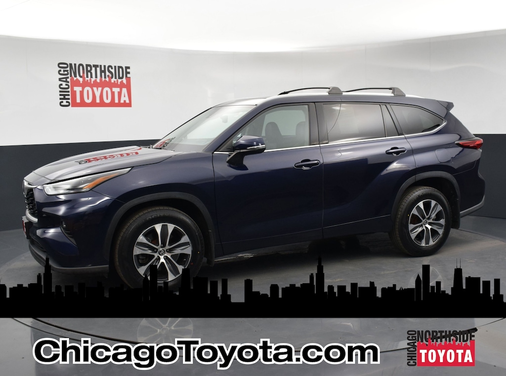 Used 2022 Toyota Highlander XLE Sport Utility