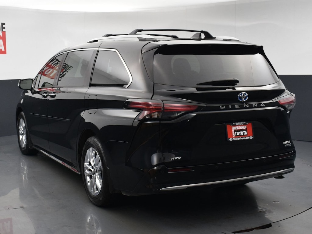 Used 2024 Toyota Sienna Limited Mini-van, Passenger