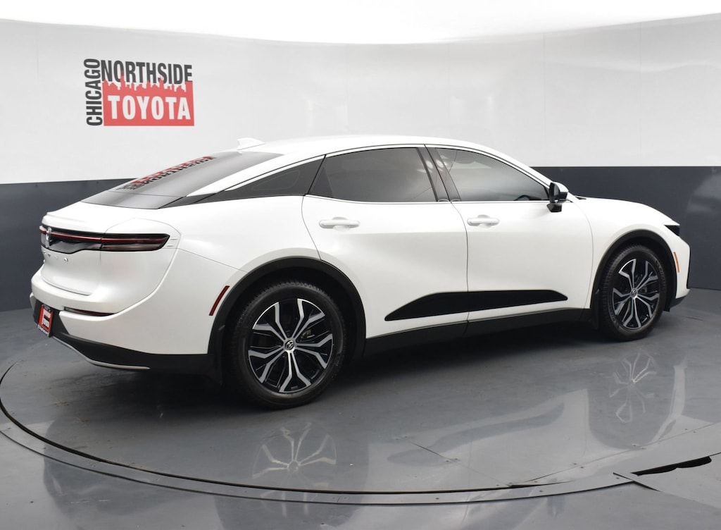 Used 2023 Toyota Crown XLE Car