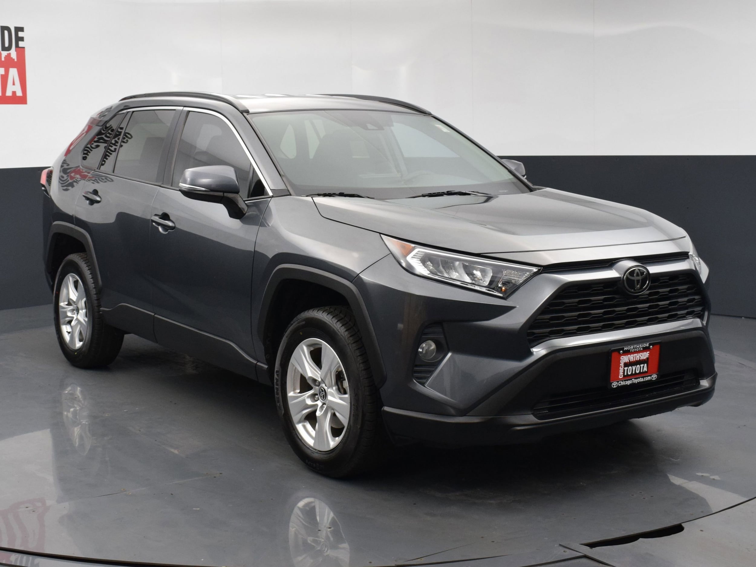 2021 Toyota RAV4 XLE - Photo 6