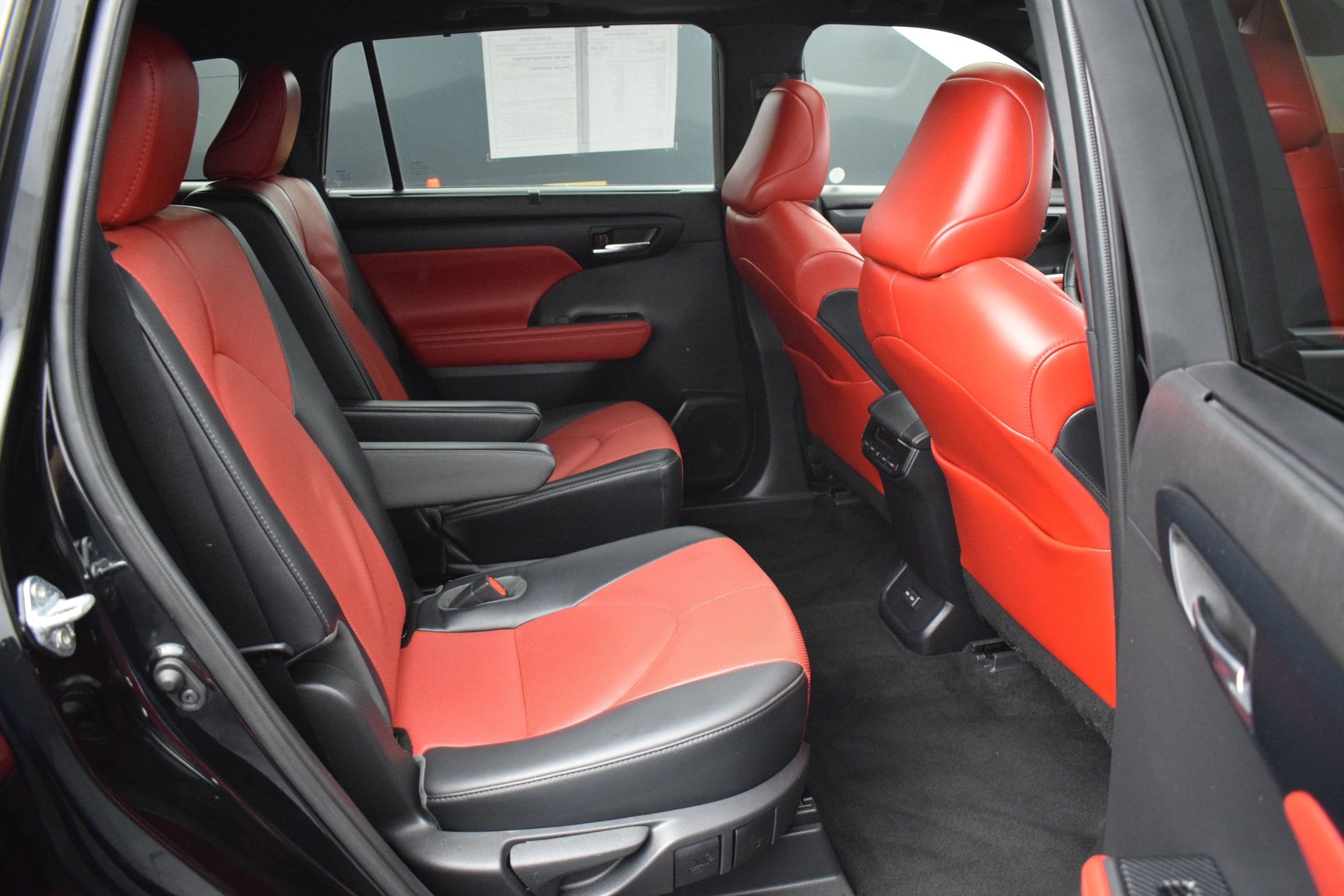2022 Toyota Highlander XSE - Photo 11