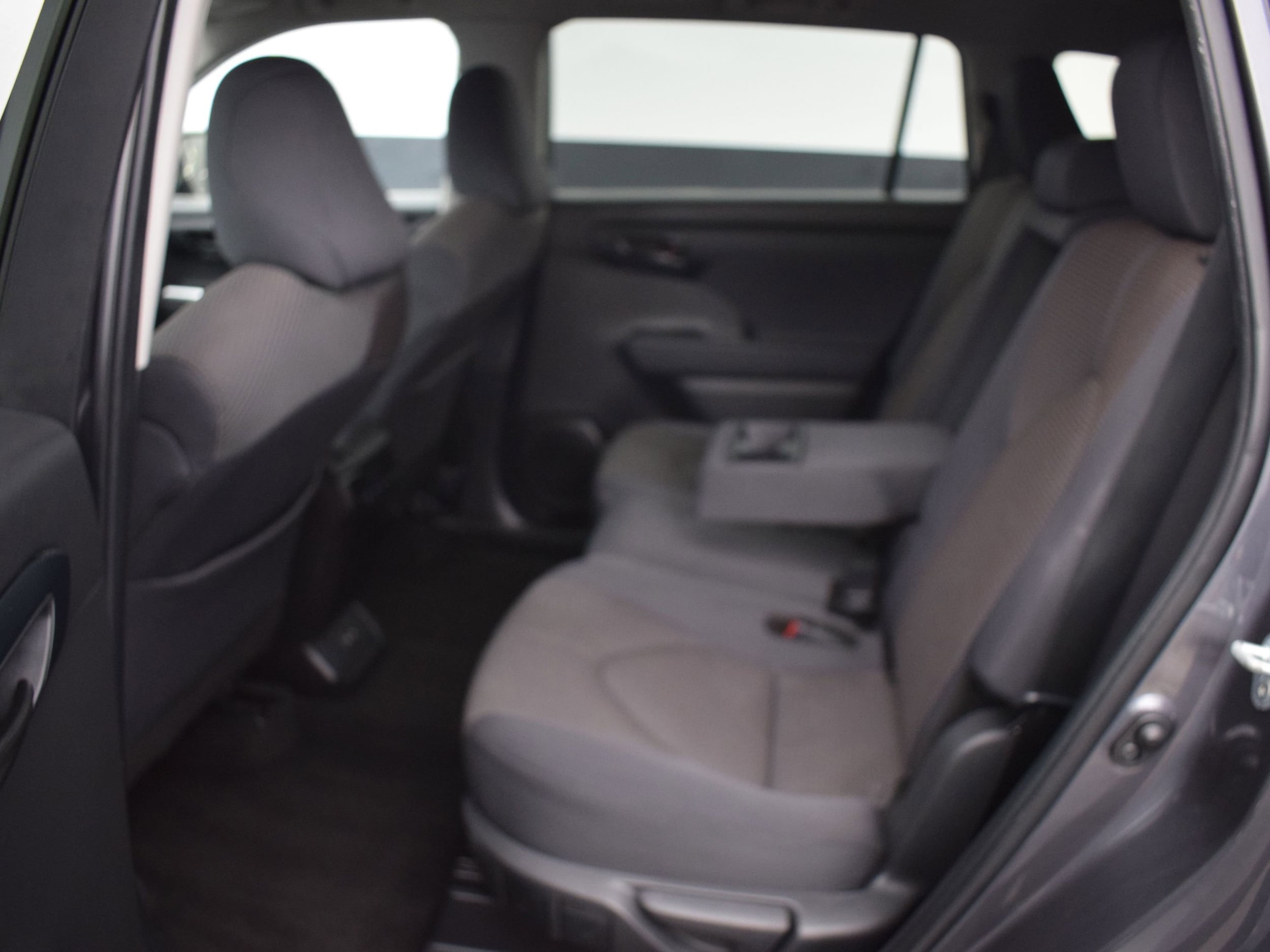 2024 Toyota Highlander LE - Photo 15