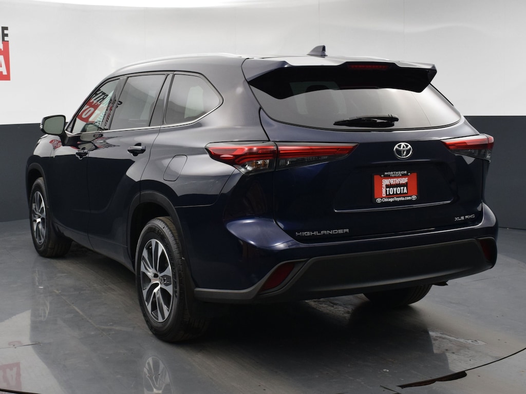 Used 2022 Toyota Highlander XLE Sport Utility