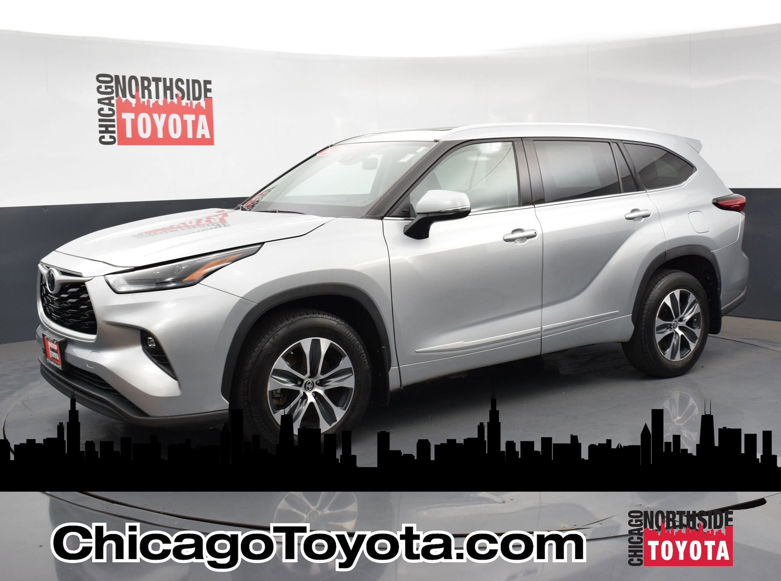 2022 Toyota Highlander XLE's photo